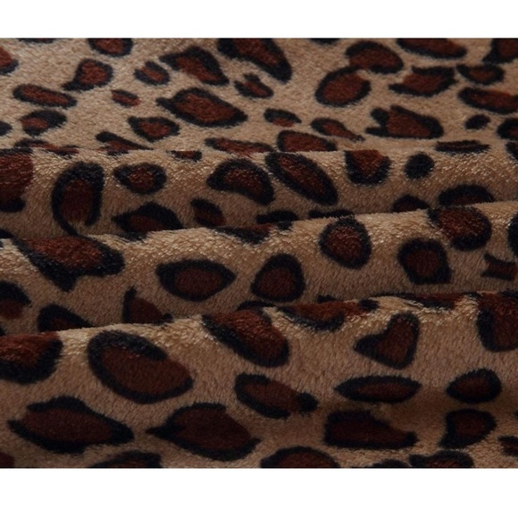 NWOT women’s long sleeve leopard print sweatshirt Sz XL - Picture 5 of 5